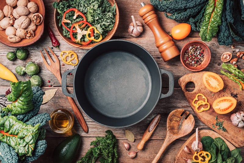 Your Guide to Non-Toxic Cookware & Healthy Pans